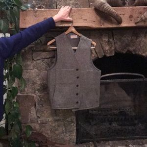 Men’s large Filson wool vest